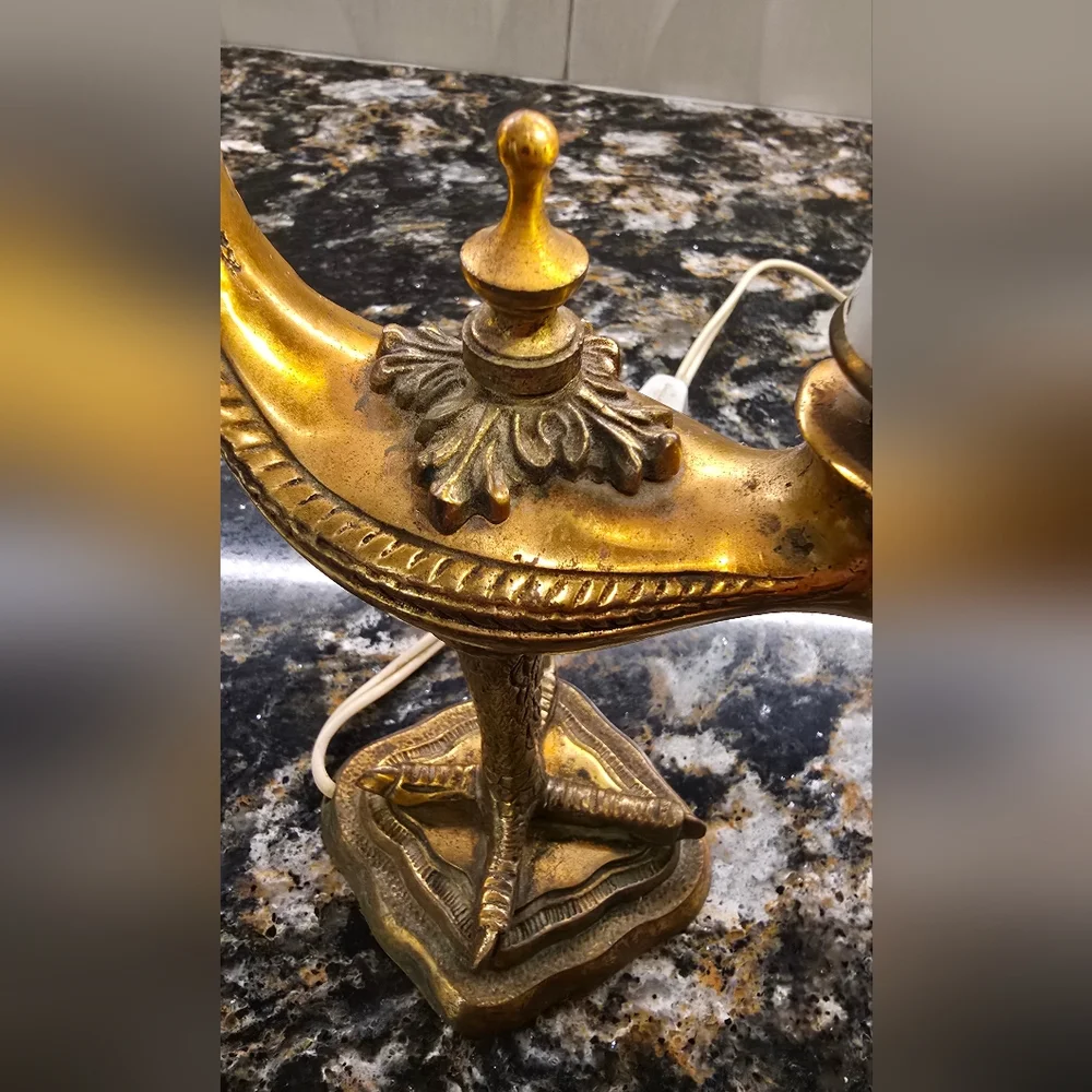 Italian Grand Tour Style Gilt Bronze & Tole Lamp RARE VINTAGE COLLECTIBLE - Picture 7 of 7